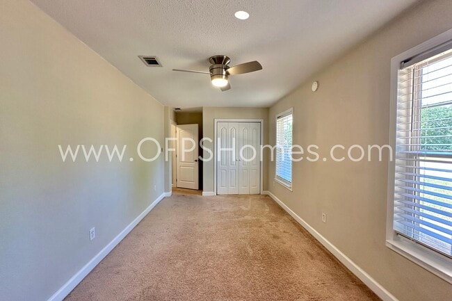 Building Photo - 4490 FL-87