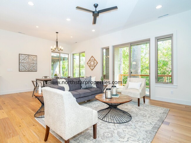 Building Photo - Tranquil Elevated Design in Tigard