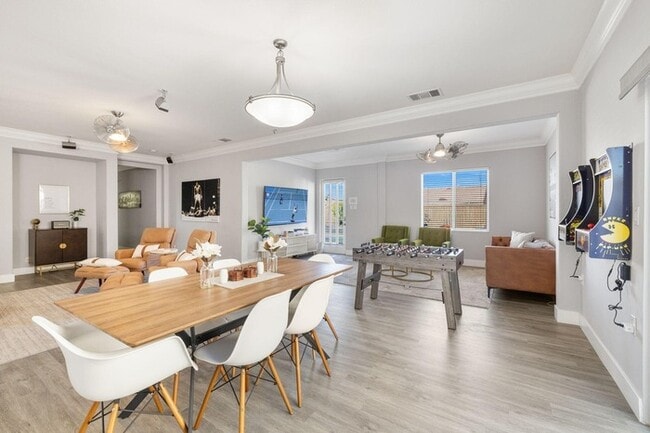 Building Photo - Updated 3BR Home with Private Pool in Tierra del Sol Community – Coachella