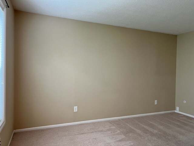 Building Photo - 5804 Ryewyck Dr