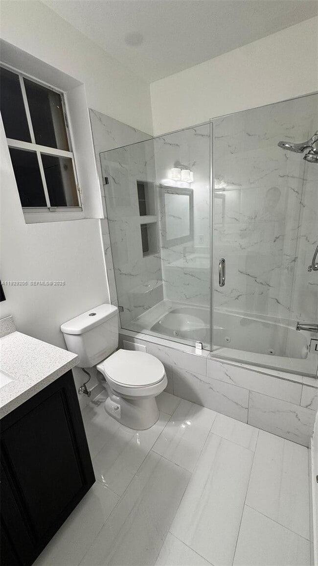 Building Photo - 14962 SW 9th Terrace