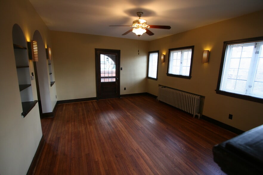 Front room door is to private veranda Lots of light - 330 S Aiken Ave