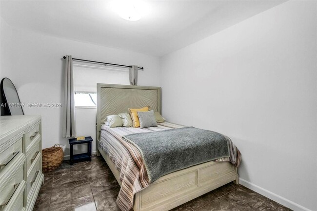 Building Photo - 7211 NW 76th St