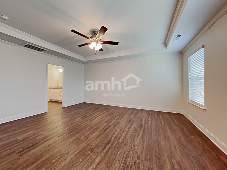 Building Photo - 175 River Hwy