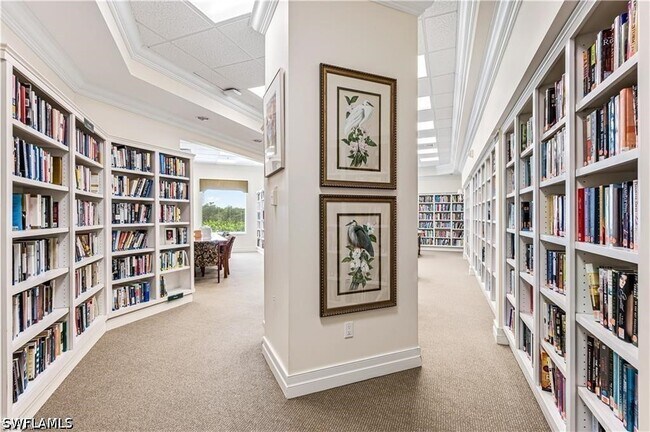 Building Photo - 900 Arbor Lake Dr