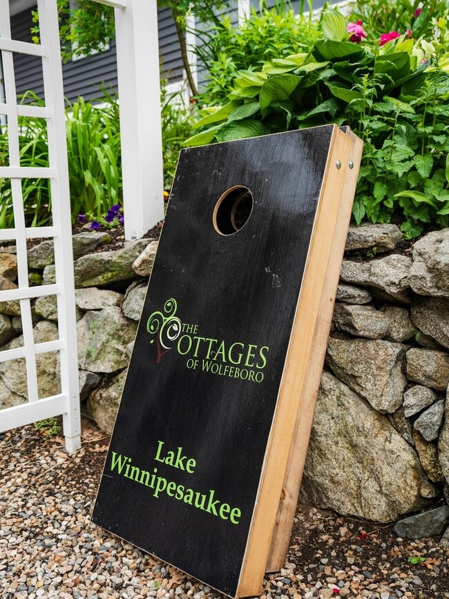 Building Photo - 54 Center St