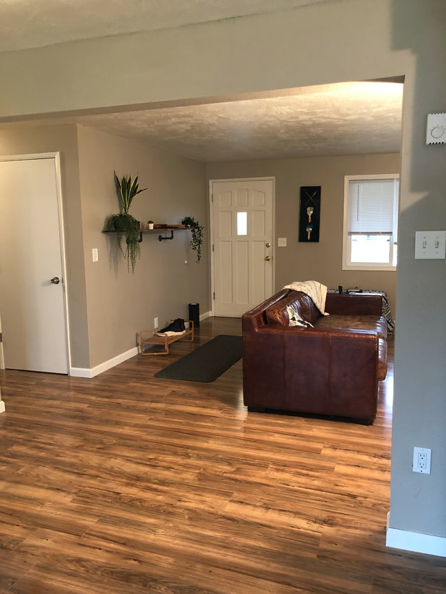 Building Photo - 2863 Applewood Ln