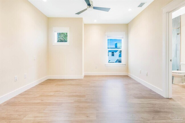 Building Photo - 340 Bluefish Dr