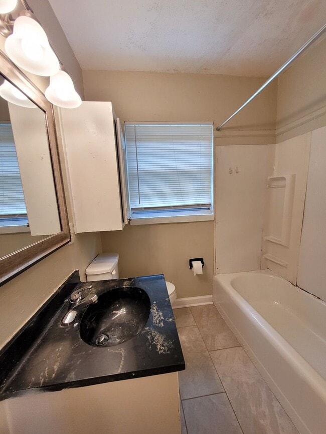 Building Photo - 700 Barksdale St