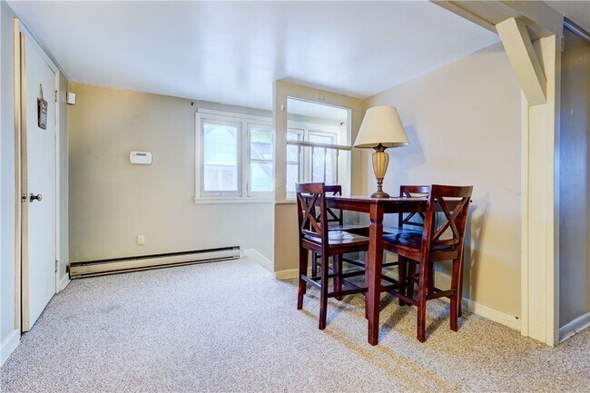 Building Photo - 195 Harvard St