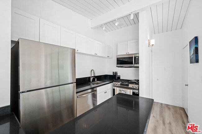 Building Photo - 25154 Malibu Rd