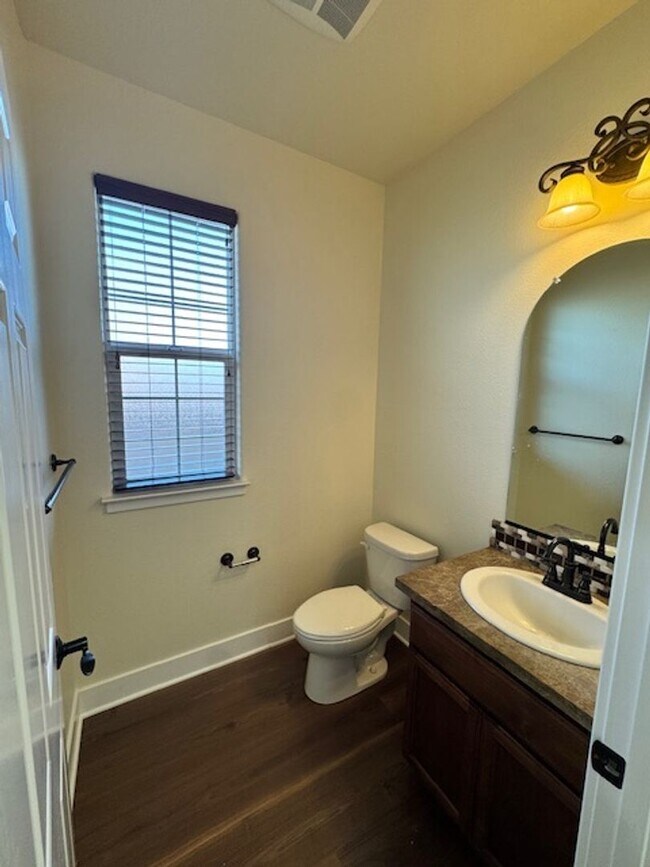 Building Photo - Upscale Modern 4 Bed | 2.5 Bath – Yard Maintenance Included | 2,271 Sq Ft | Prime Location