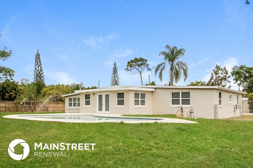Building Photo - 8508 Dawn Dr