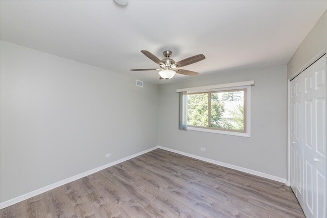 Building Photo - 241 W Main St