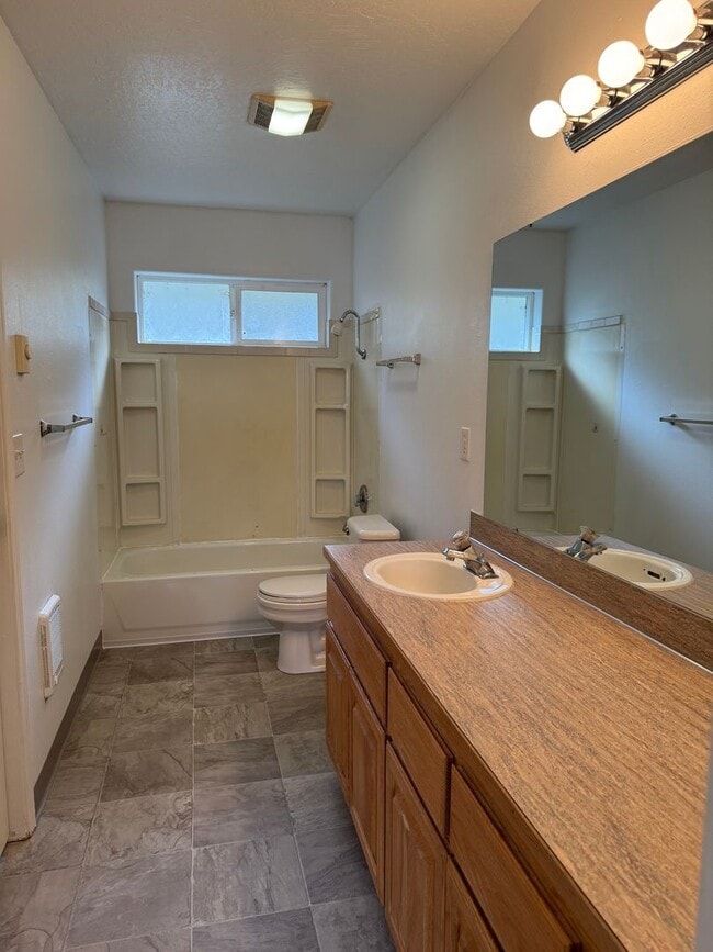 Building Photo - 359 S 58th St