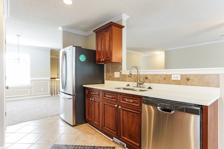 Building Photo - 5904 Roteny Court