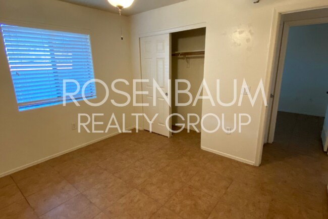 Building Photo - Stunning 2-bedrooms, 1-bath home in Tucson!