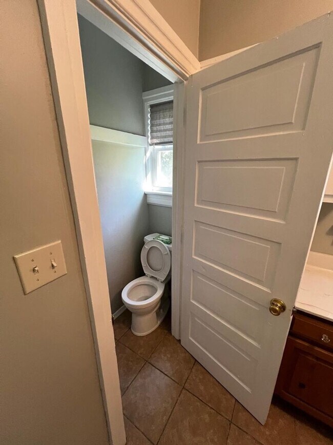 Building Photo - 4216 W Penn Ave