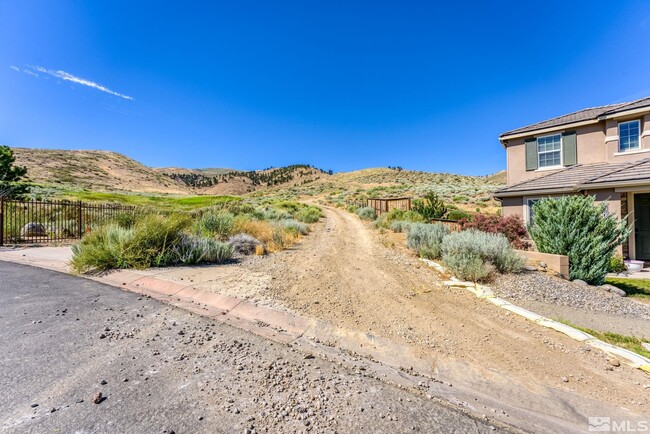 Building Photo - 2725 Peavine Creek Rd