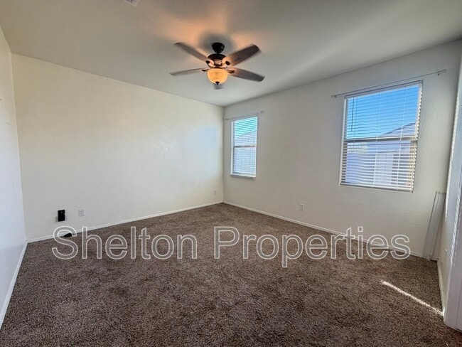 Building Photo - 25681 W Desert Dr