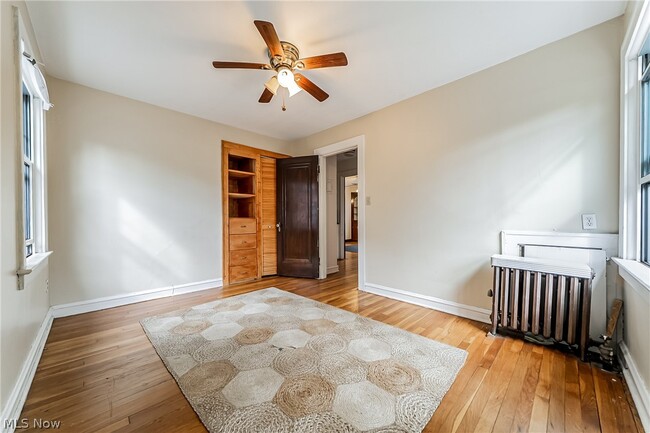 Building Photo - 18313 Newell Rd