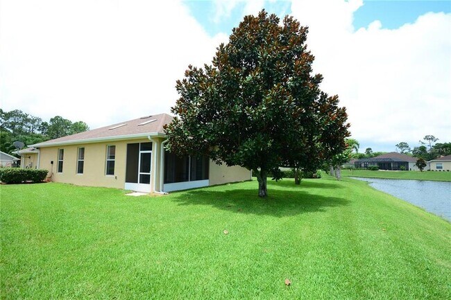 Building Photo - 40 Arrowhead Dr