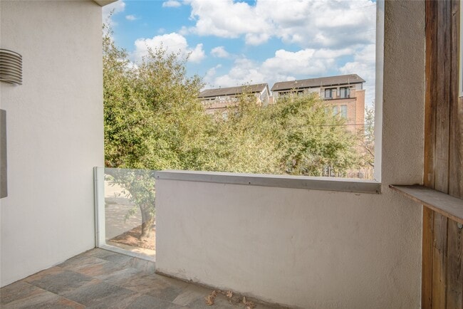 Building Photo - 3910 Austin St