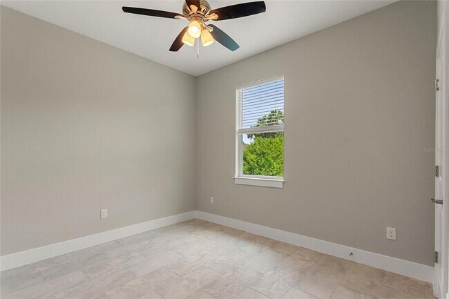 Building Photo - 1251 Dustin Rd