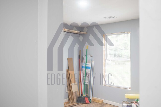 Building Photo - 2684 Bellinger Hill Rd