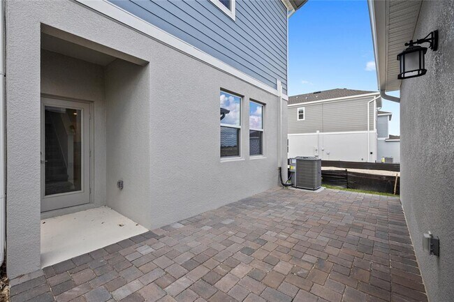 Building Photo - 6020 Zen Wy