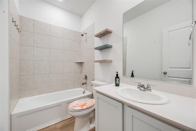 Building Photo - 7904 Blue Heron Ln