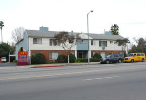 Building Photo - 4421 Laurel Canyon Blvd