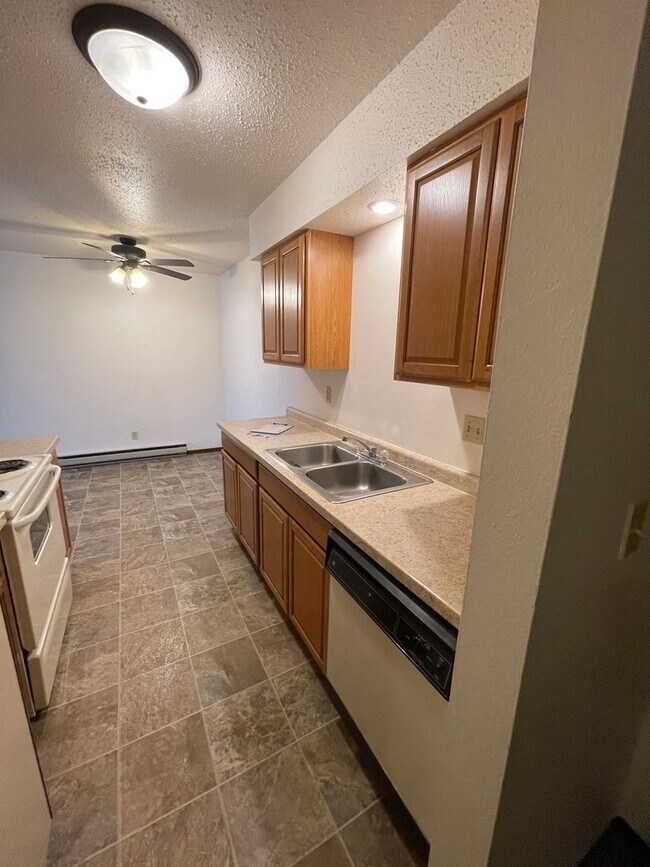 Building Photo - Copper Point Apartments