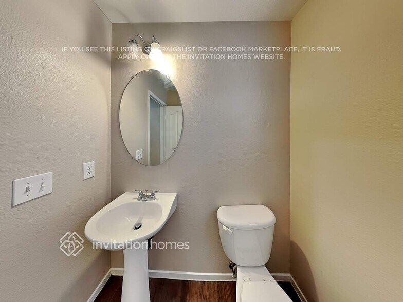 Building Photo - 11627 Andorra St