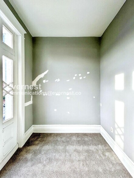 Building Photo - 2034 W Grace St