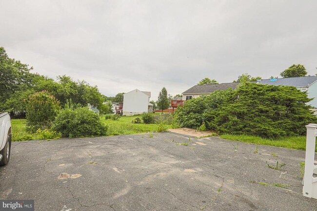 Building Photo - 6512 Golden Ring Rd