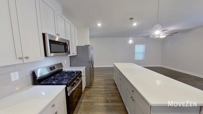 Building Photo - 768 Lightrail Dr