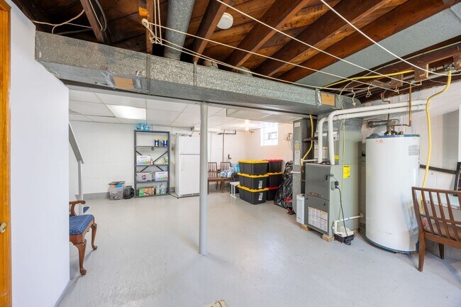 Building Photo - Charming 3-Bedroom Home on a Quiet Street ...