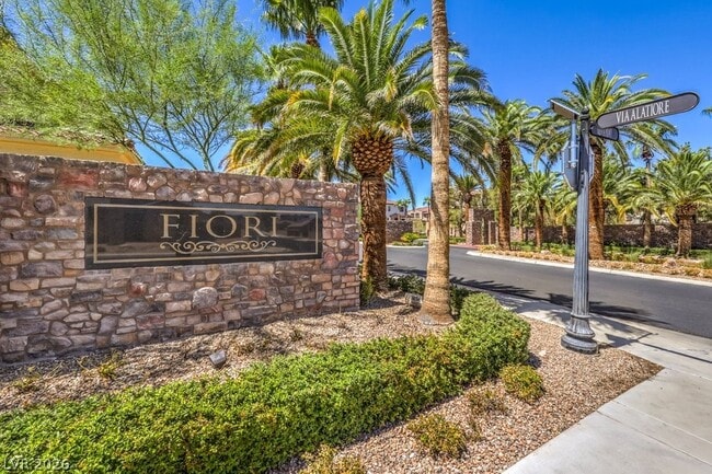 Building Photo - 1028 Via Corto St