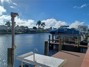 Building Photo - 5515 SW 12th Ave