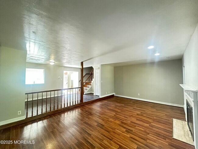 Building Photo - 262 Fairfield Pl