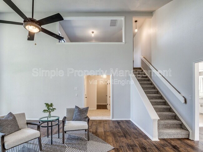 Building Photo - 2320 Yellowstone Dr
