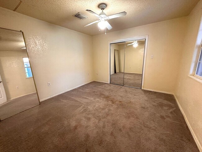 Building Photo - 16900 Wellborne Rd