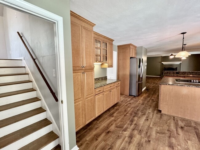 Building Photo - Great Neck Pool Home! First-Time Rental Available NOW! Pet Friendly - Corner Lot - Top Schools!