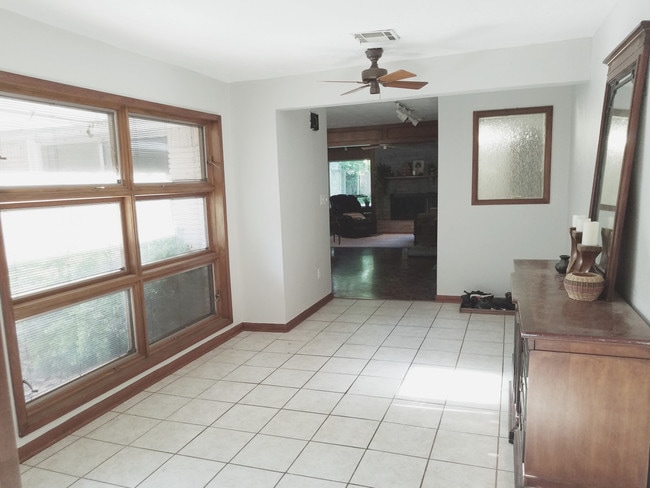 Building Photo - Terrace