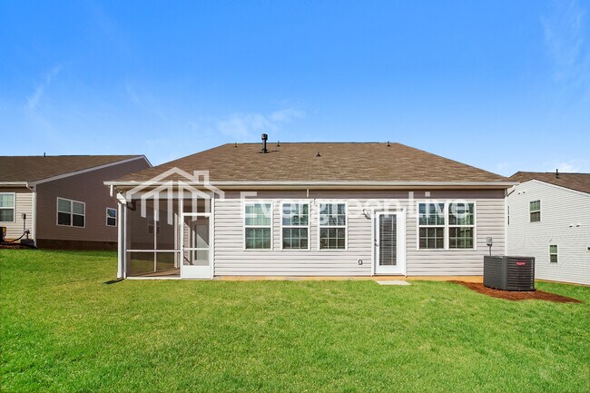 Building Photo - 6478 Fairfax Ct