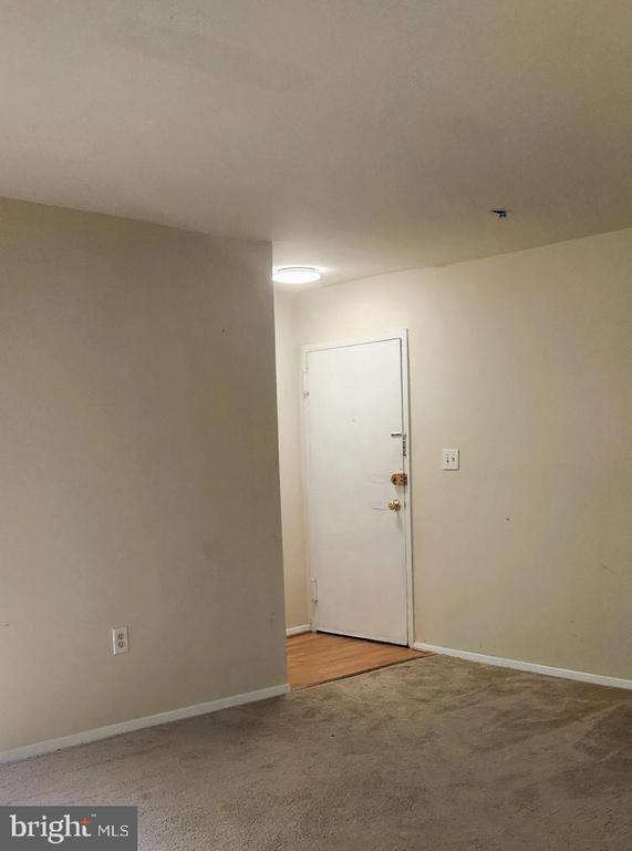 Building Photo - 12215 Braxfield Ct