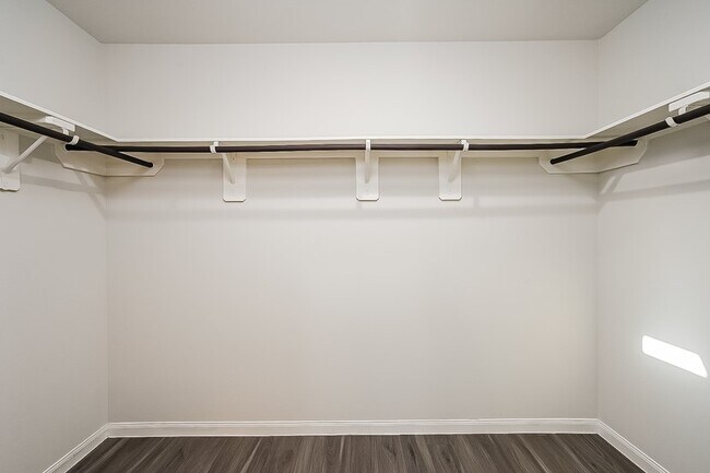 Building Photo - 2622 Needles Throw Ln