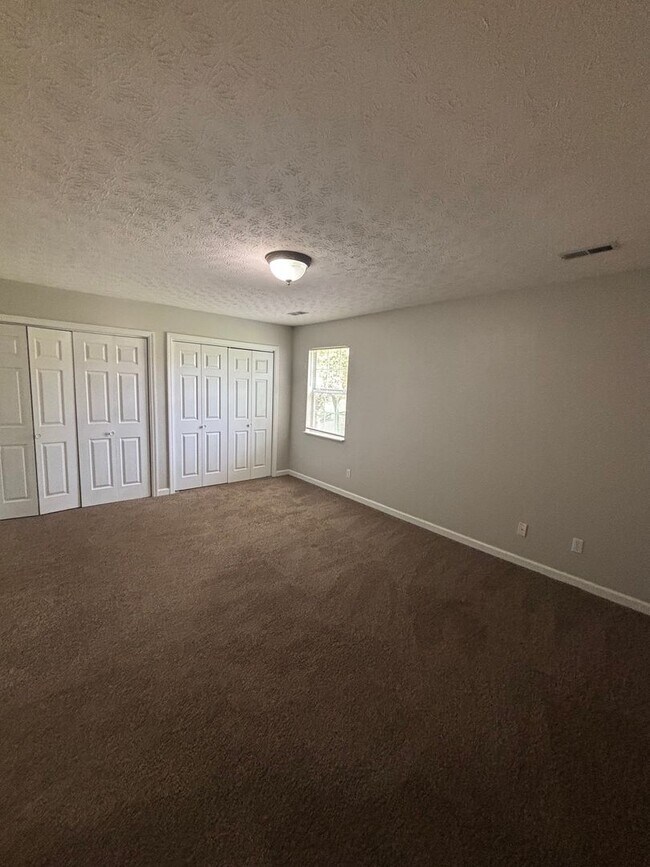 Building Photo - 3529 Crossroads Way