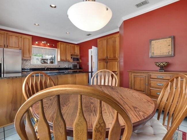 Building Photo - 4012 Dutchess Ct